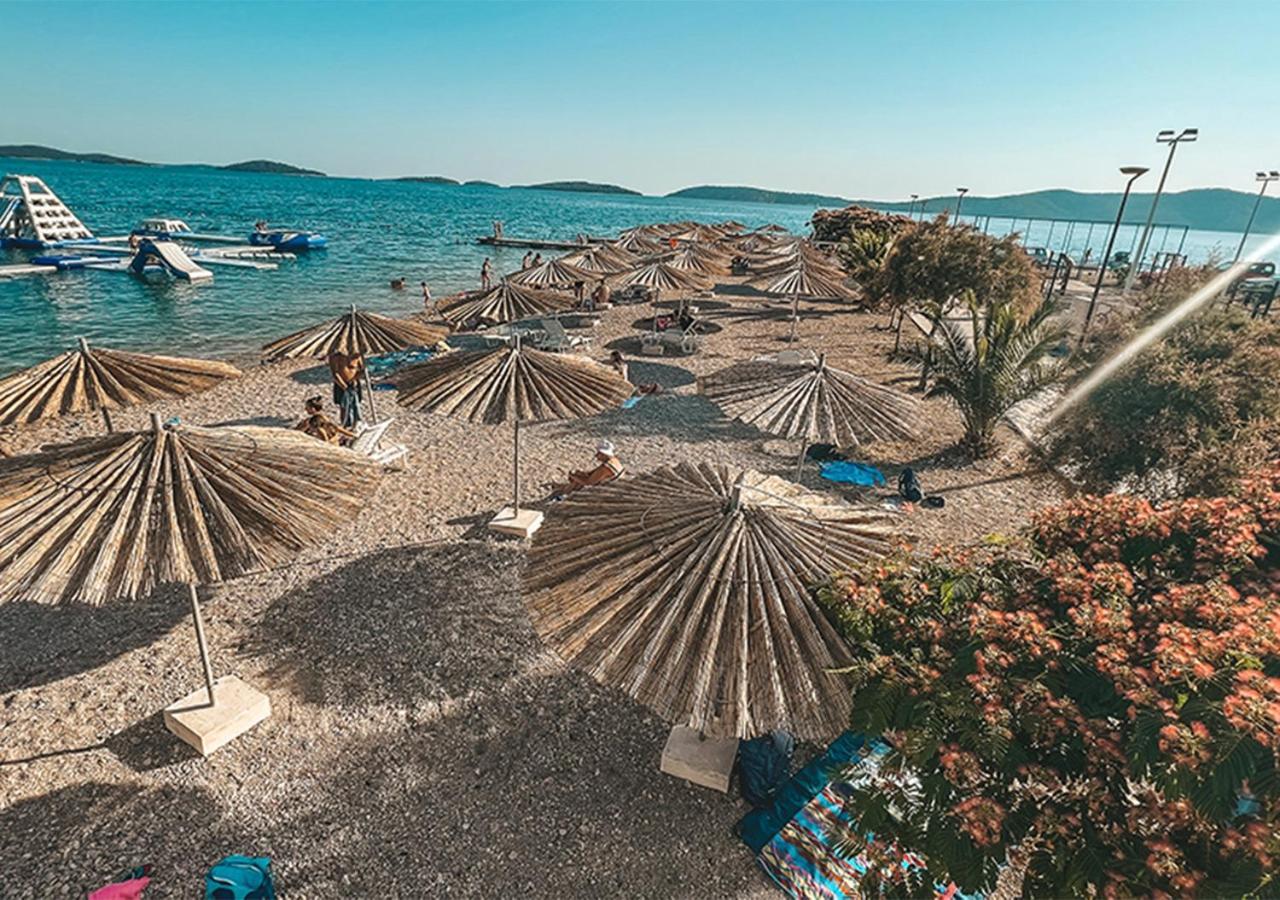 Luxury Beach Apartment W Sunset Sea Views Šibenik Buitenkant foto