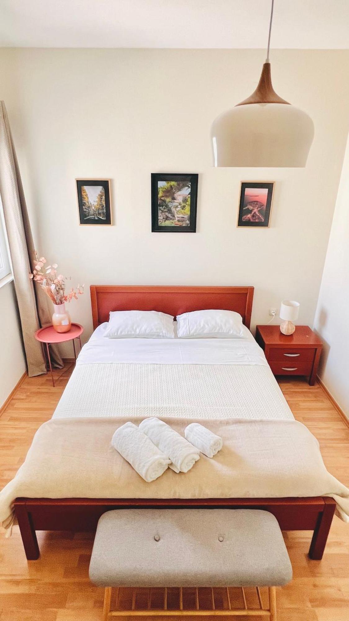 Luxury Beach Apartment W Sunset Sea Views Šibenik Buitenkant foto